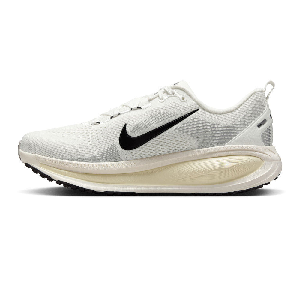 NIKE VOMERO 18 (CREAM)