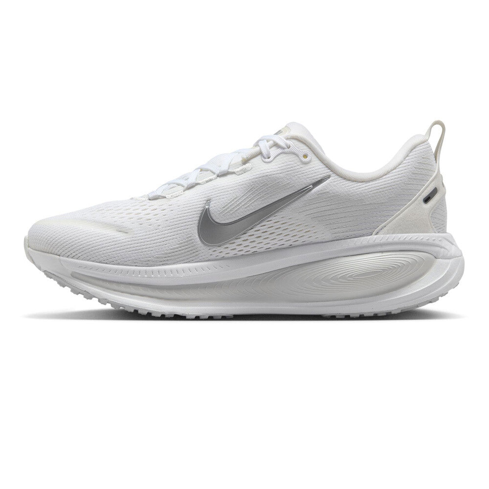 NIKE VOMERO 18 (WHITE)