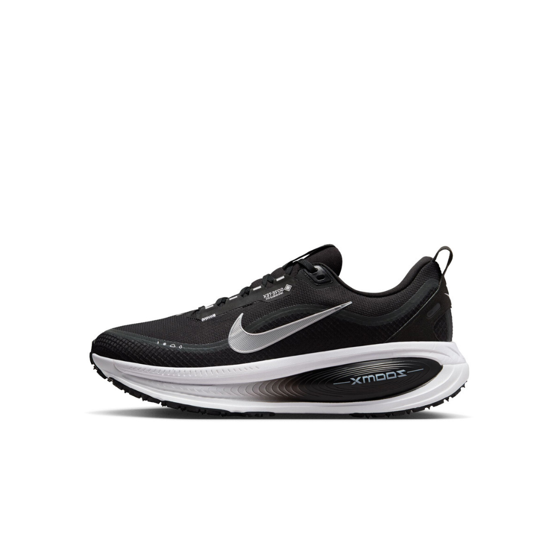 NIKE VOMERO 18 (BLACK-WHITE)