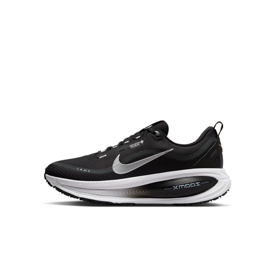 NIKE VOMERO 18 (BLACK-WHITE)