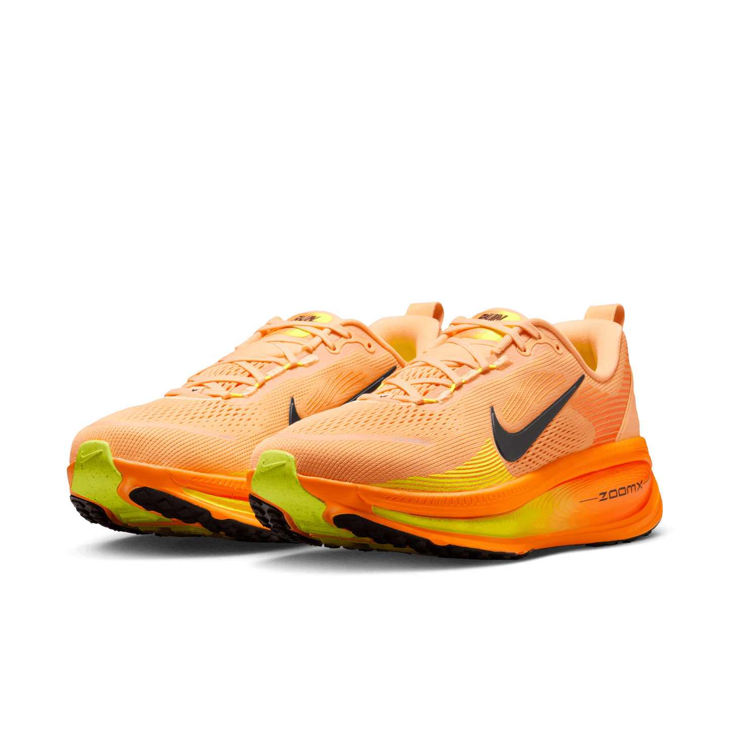 NIKE VOMERO 18 (ORANGE CHALK)