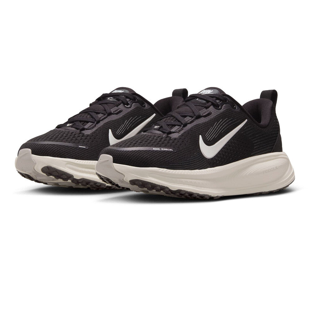 NIKE VOMERO 18 (LIGHT IRON ORE)