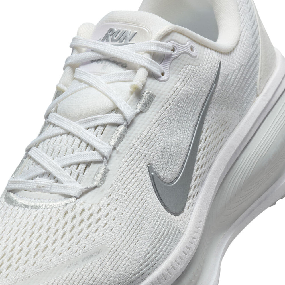 NIKE VOMERO 18 (WHITE)